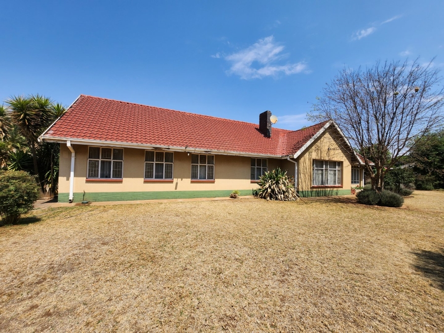 3 Bedroom Property for Sale in Stilfontein North West